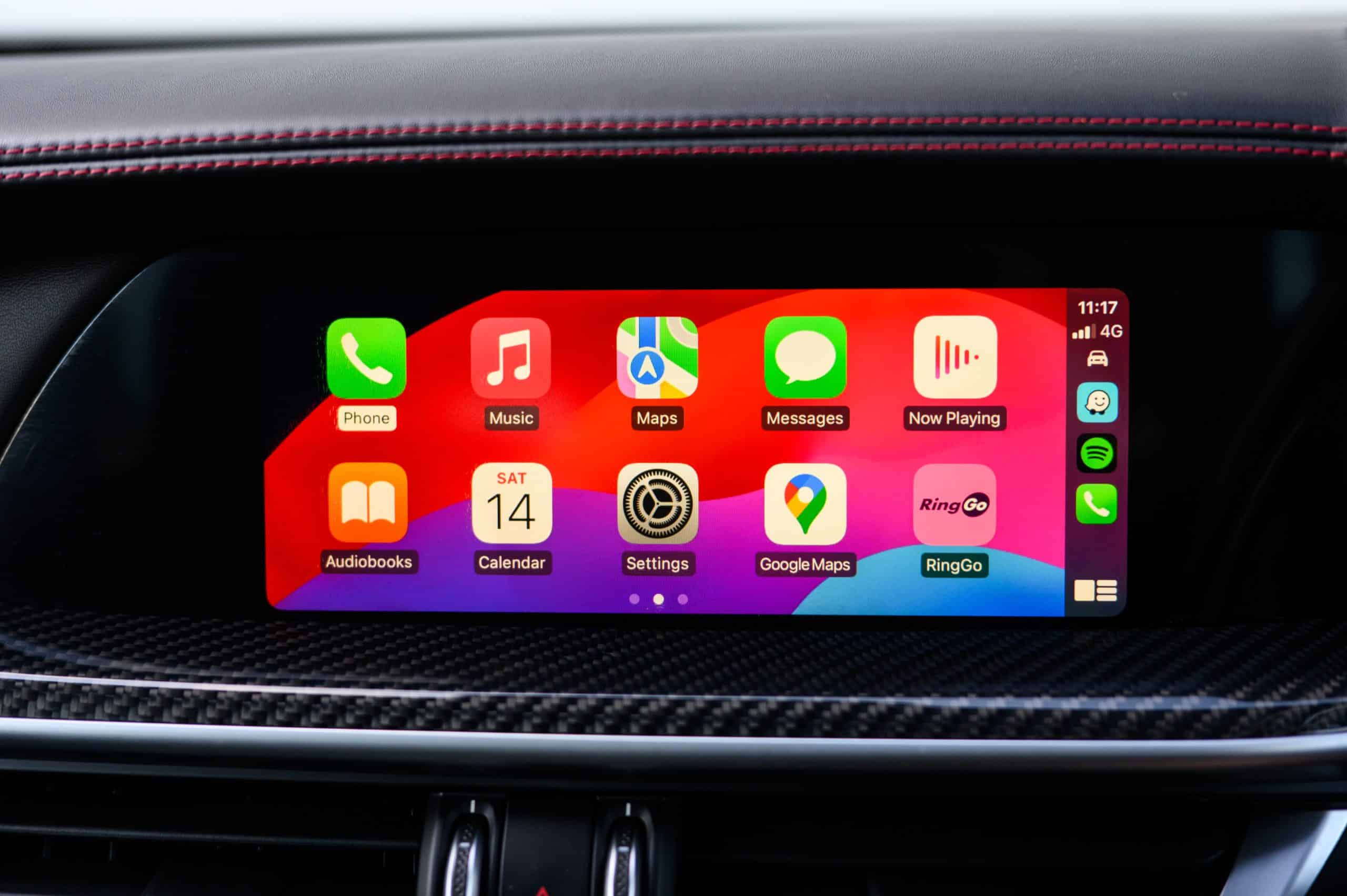 Apple CarPlay installation near me